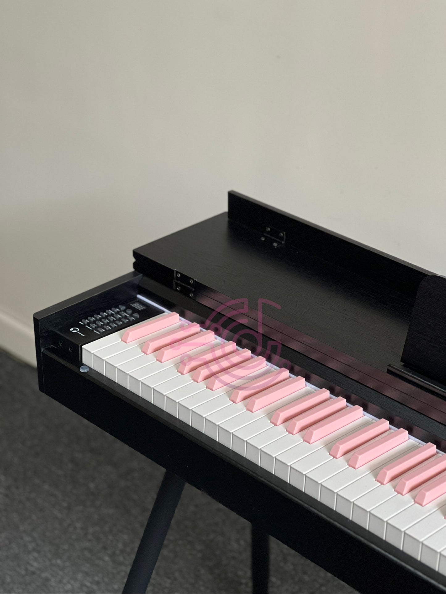 AUCN Piano - 815 Fully Weighted Hammer Action Keys