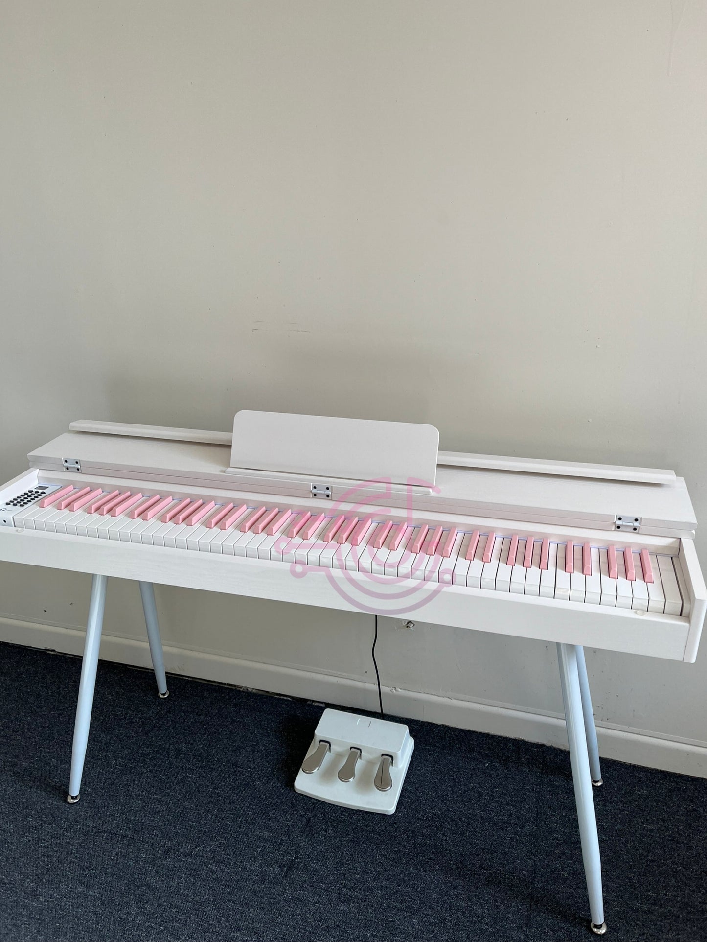 AUCN Piano - 815 Fully Weighted Hammer Action Keys