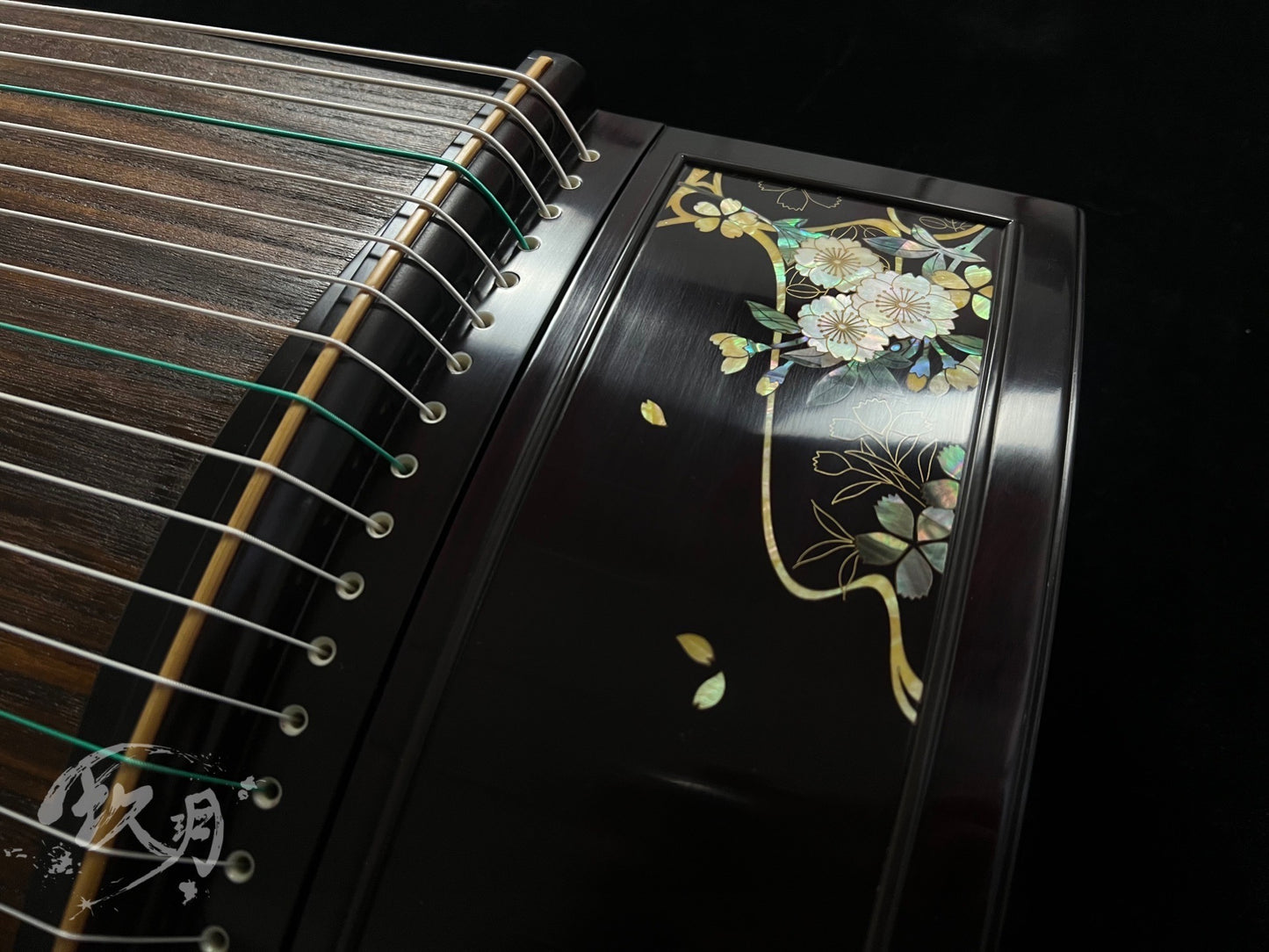 Xuanzhong Guzheng - Moonlit Blossom