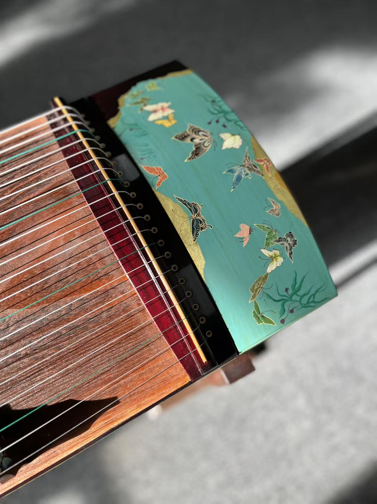 Qingmu Guzheng - Hundred Butterflies Pattern