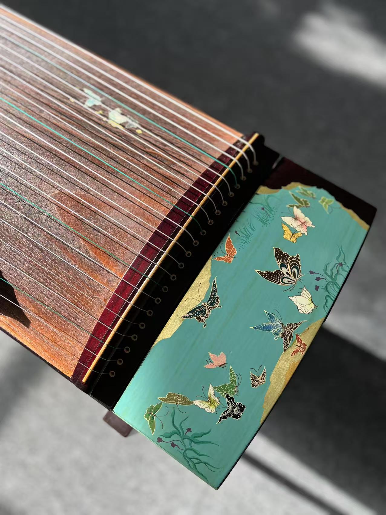 Qingmu Guzheng - Hundred Butterflies Pattern