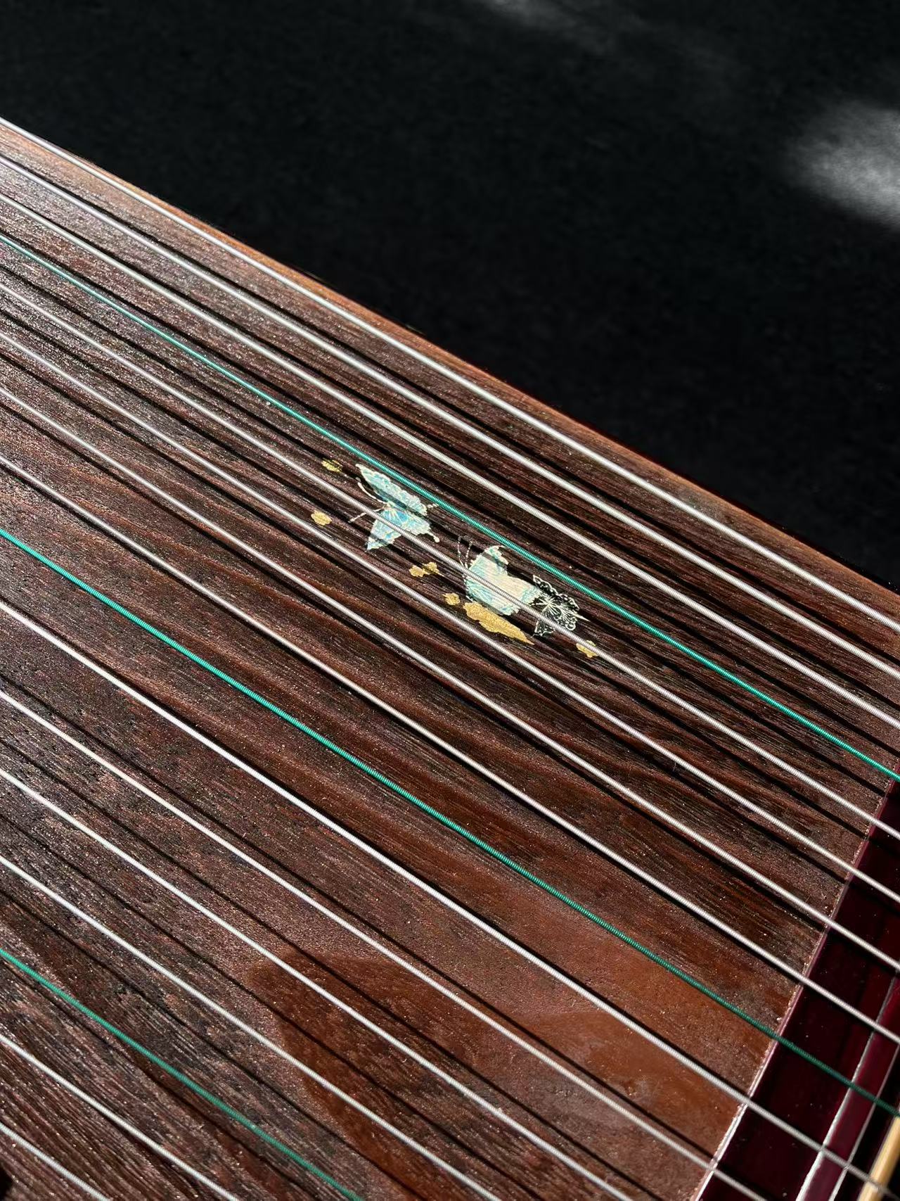 Qingmu Guzheng - Hundred Butterflies Pattern