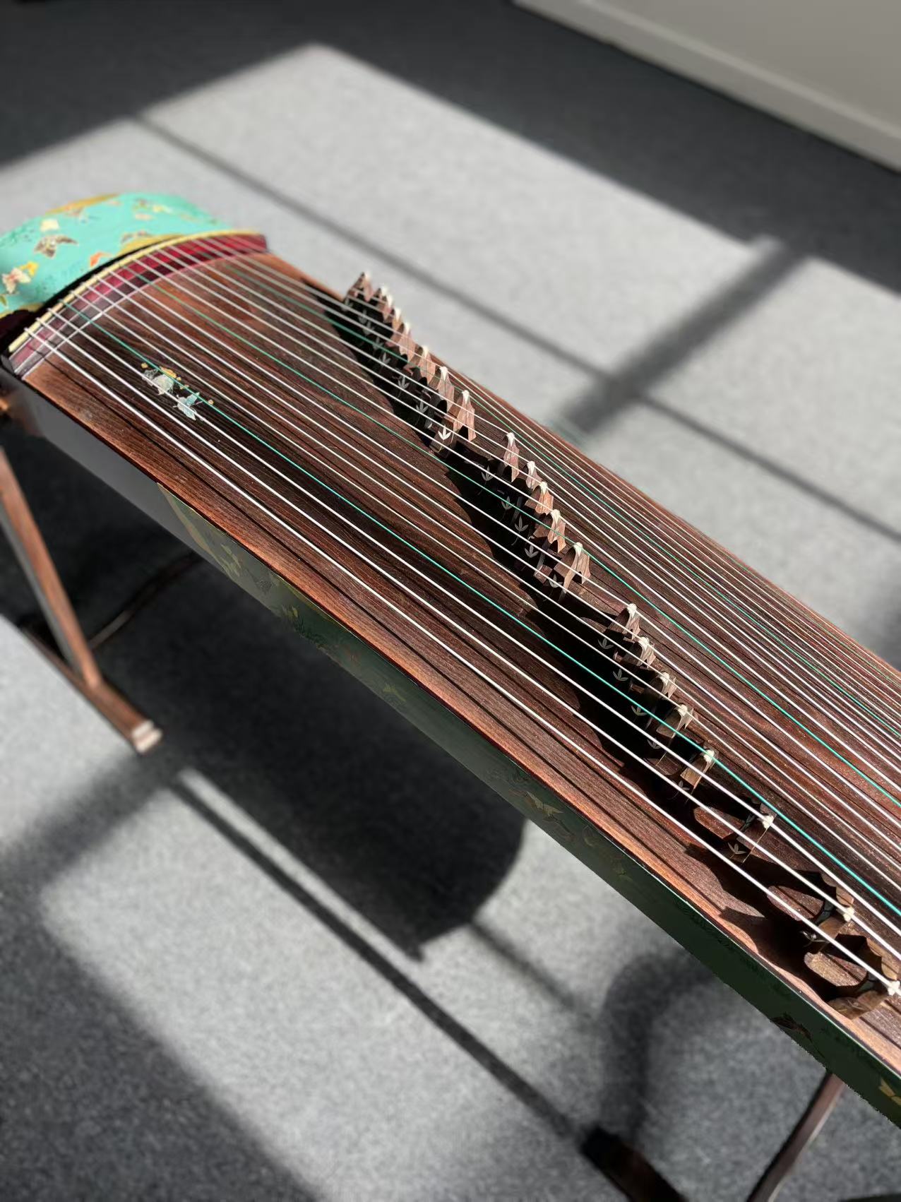 Qingmu Guzheng - Hundred Butterflies Pattern