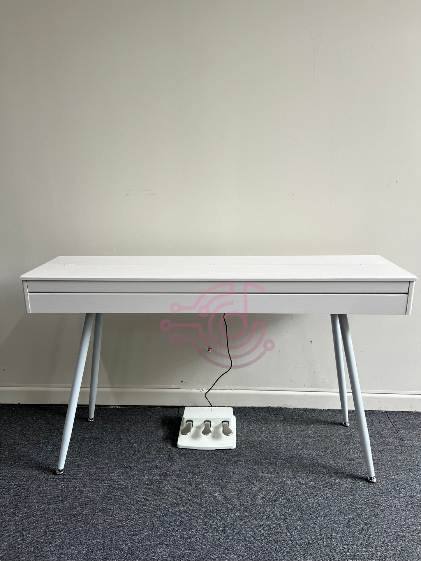 AUCN Piano - 815 Fully Weighted Hammer Action Keys