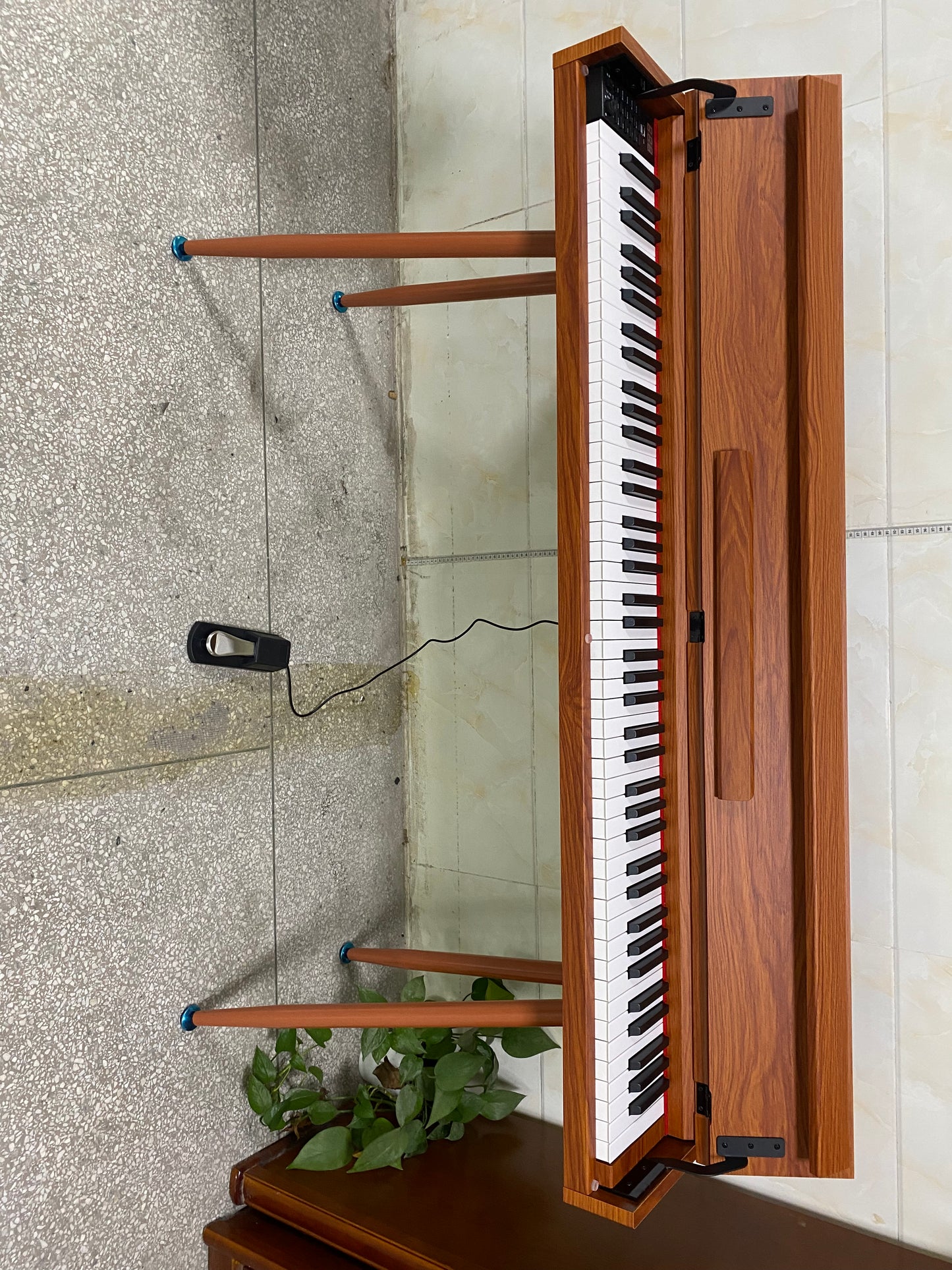 AUCN Piano - F625 Fully Weighted Hammer Action Keys (Half-Lid Design)