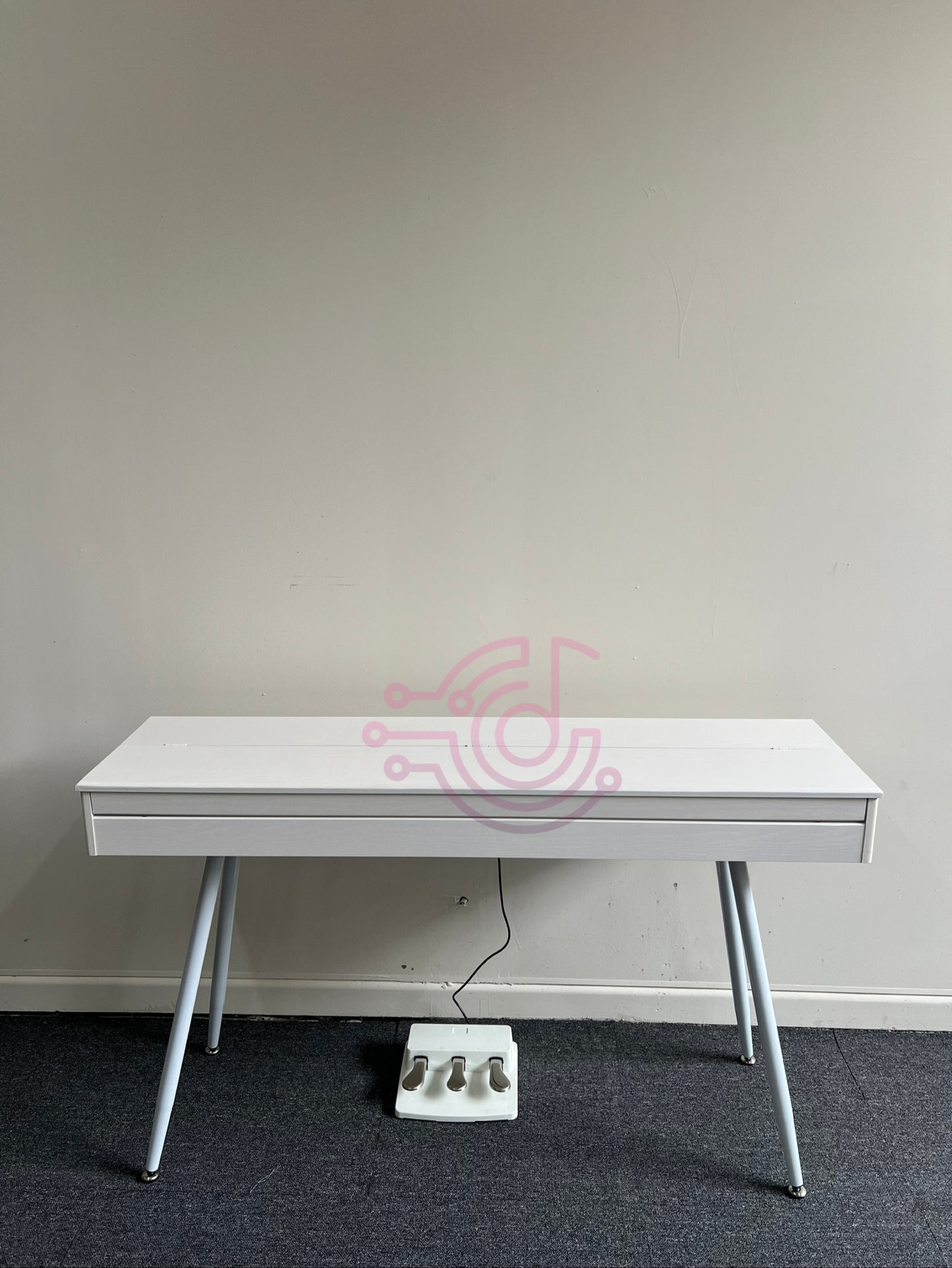 AUCN Piano - 815 Fully Weighted Hammer Action Keys