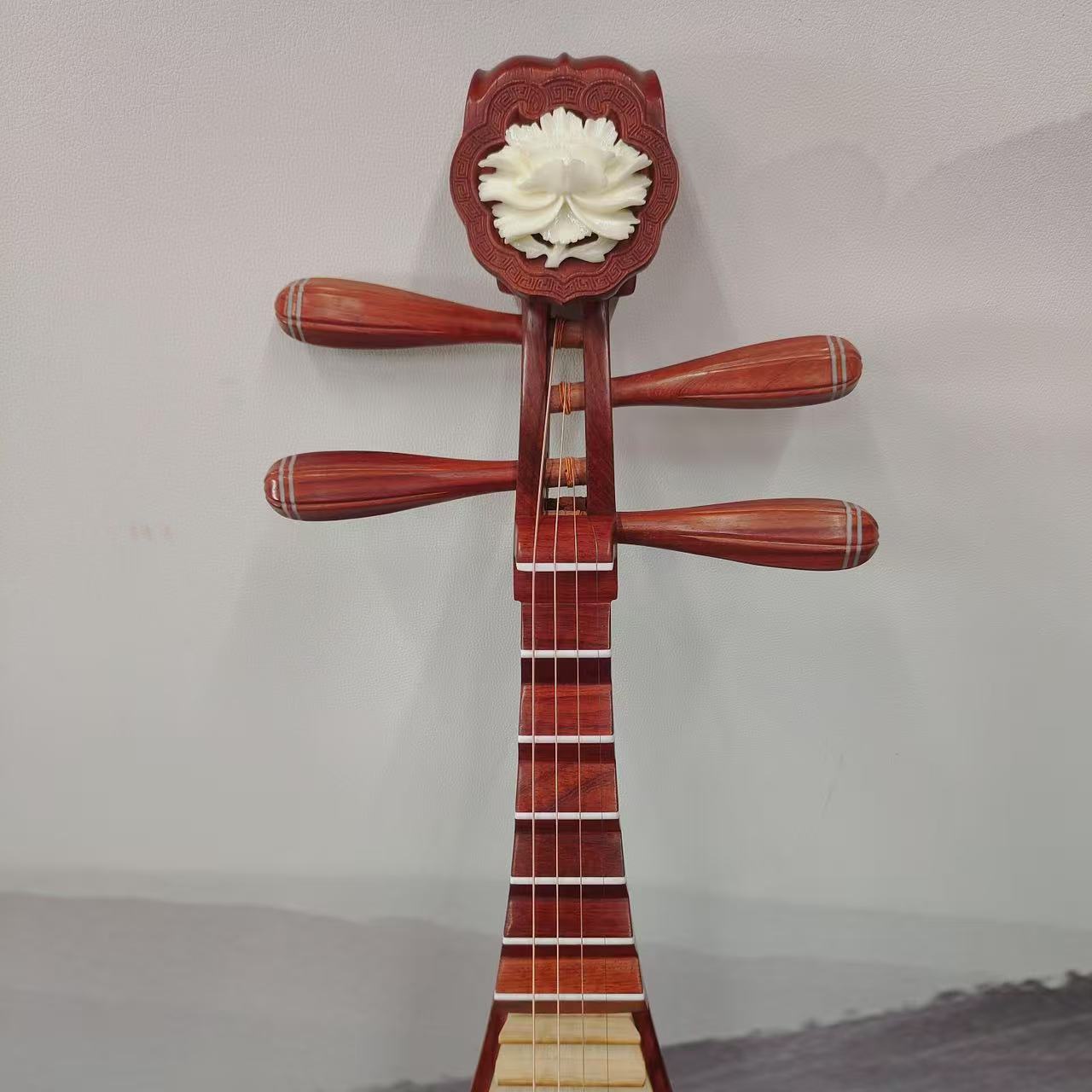 AUCN Pipa -  Ruyi Red Sandalwood Pipa