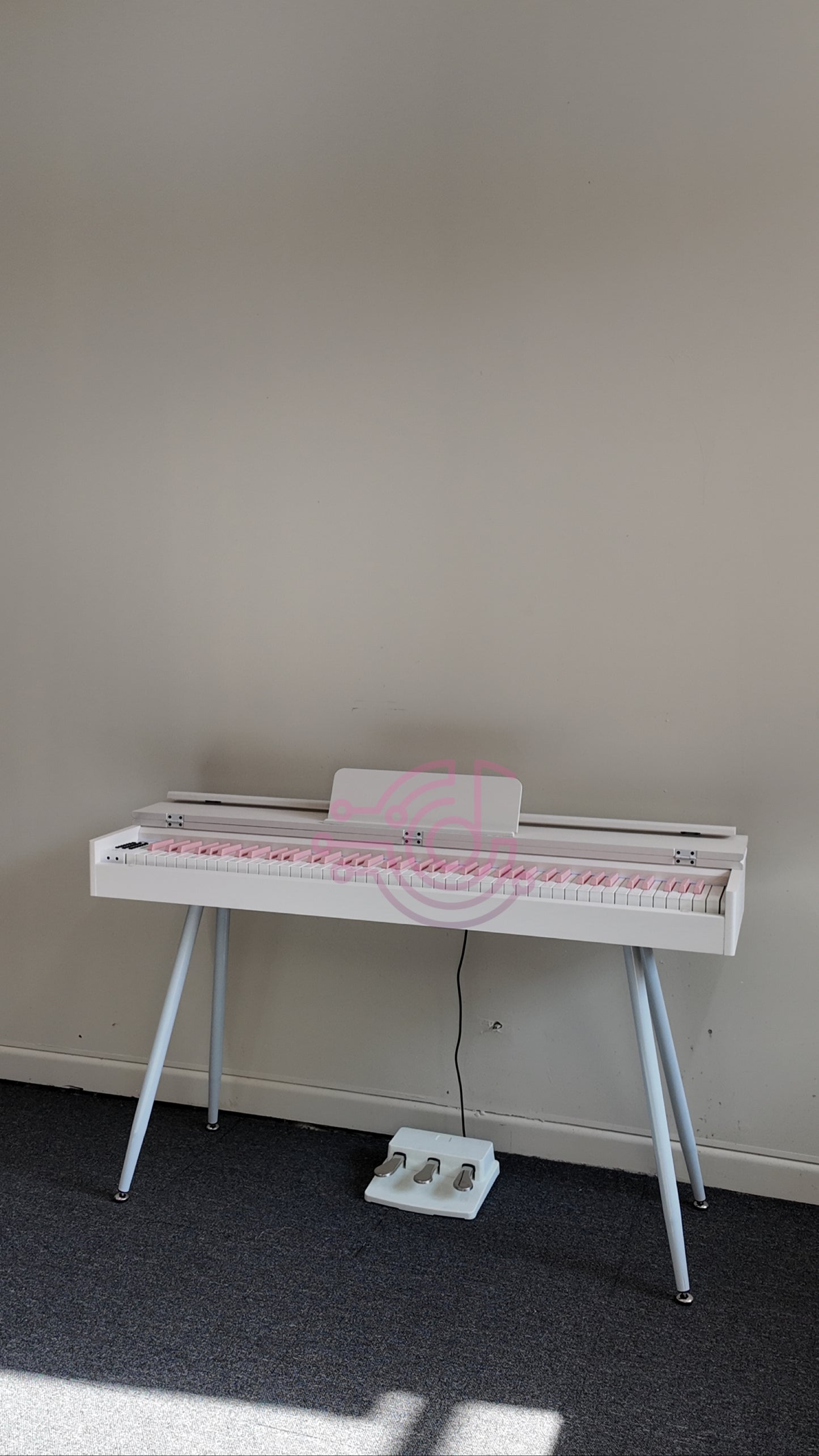 AUCN Piano - 815 Fully Weighted Hammer Action Keys