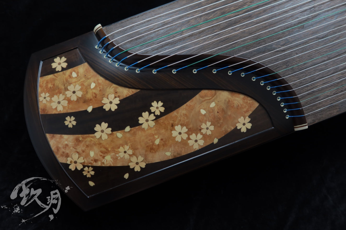 Longfeng Guzheng - Jade Blossom Elegance