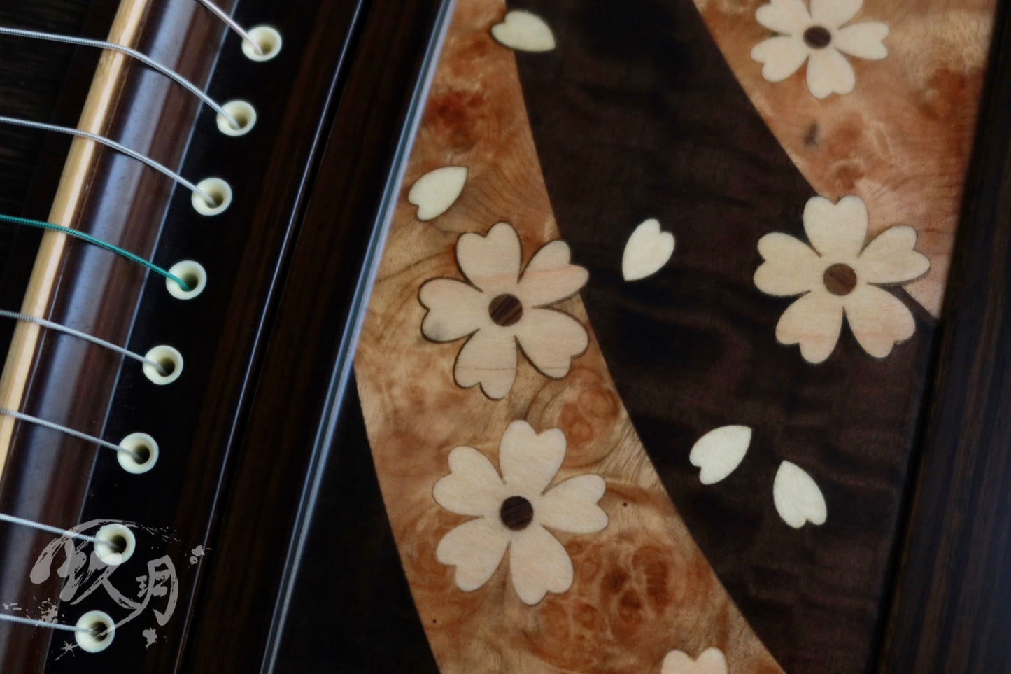 Longfeng Guzheng - Jade Blossom Elegance