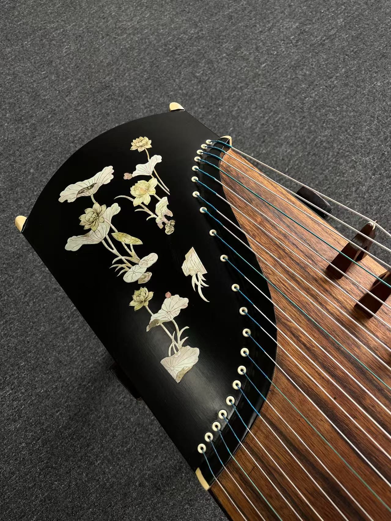 Yayun Guzheng - Moonlight Over the Lotus Pond