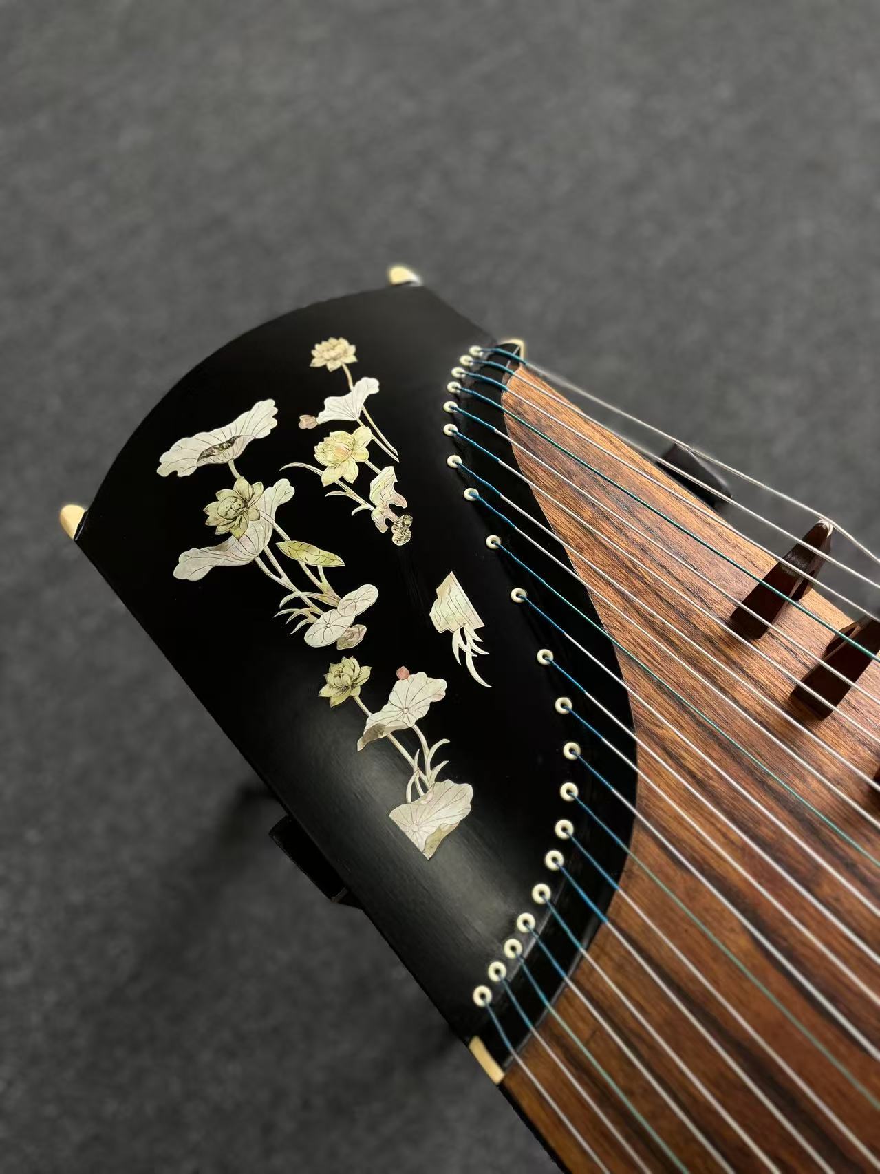 Yayun Guzheng - Moonlight Over the Lotus Pond