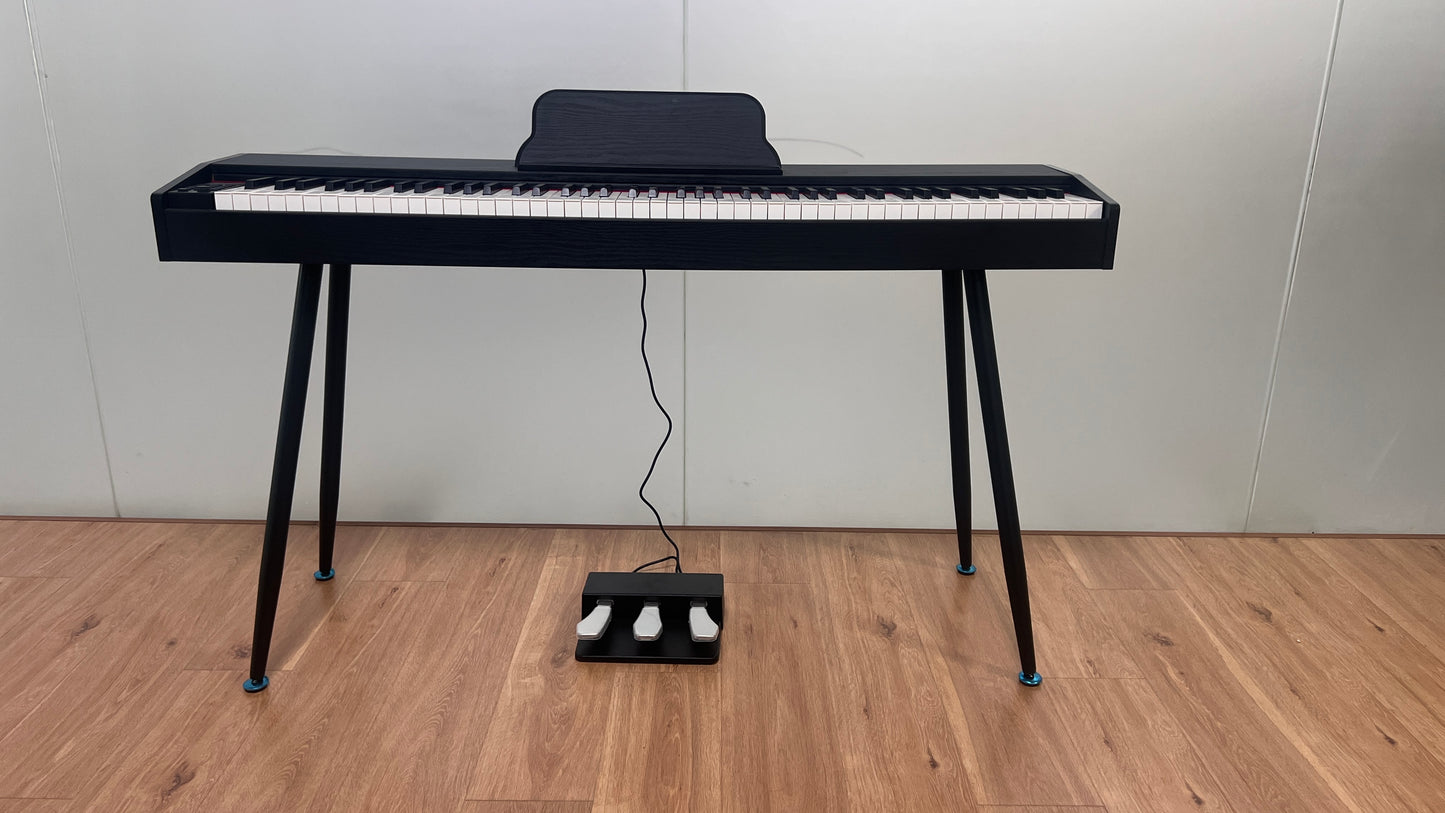 AUCN Piano - 715 Fully Weighted Hammer Action Keys