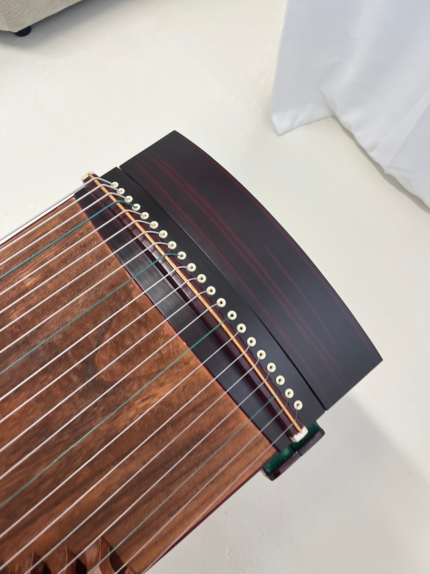 Yayun Guzheng - Black Elegant Brocade