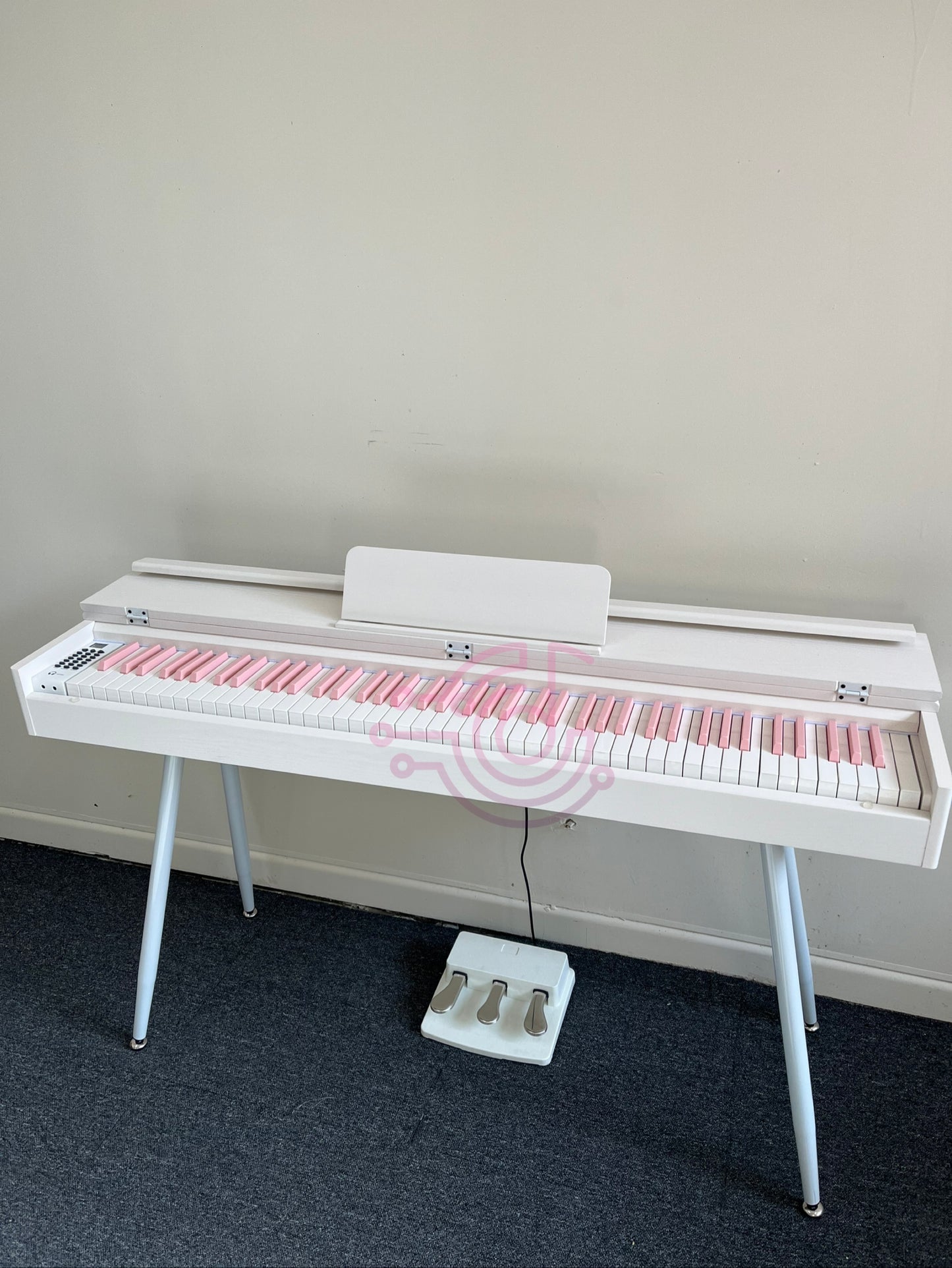 AUCN Piano - 815 Fully Weighted Hammer Action Keys