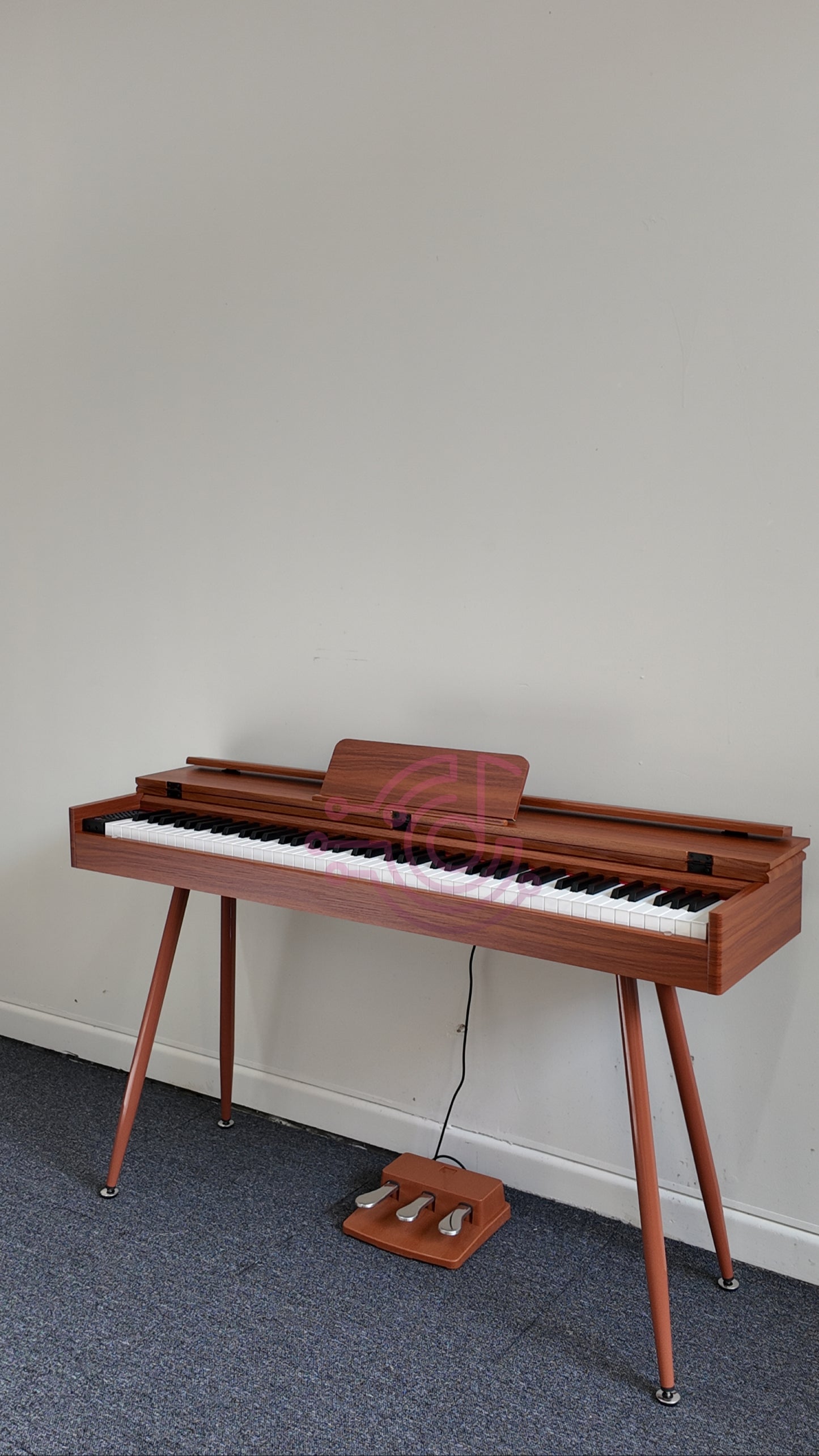 AUCN Piano - 815 Fully Weighted Hammer Action Keys